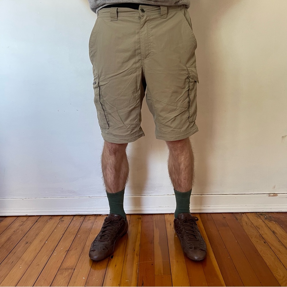 Columbia Men's Tan Cargo Shorts